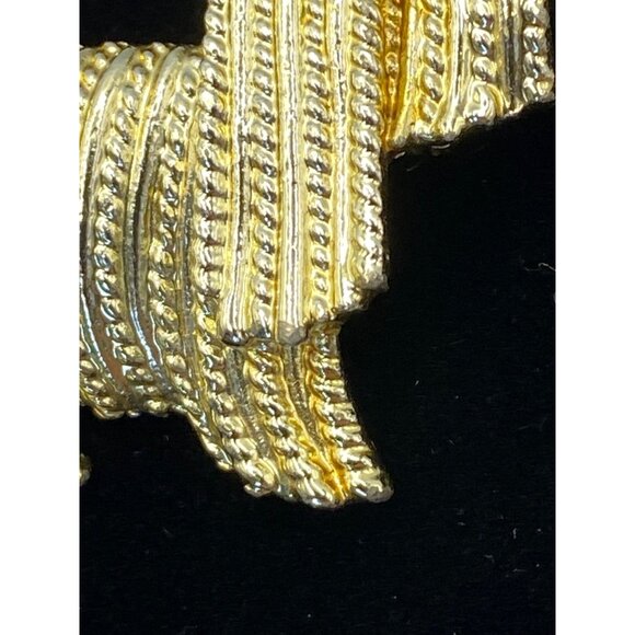 Vintage Sarah Coventry Gold-Tone Dog Brooch With Rope Detailing J0260 - Picture 3 of 12